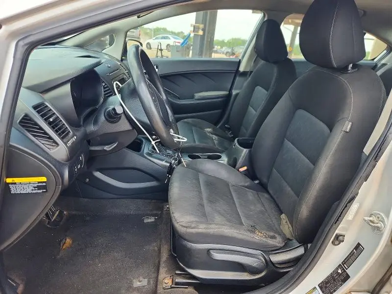 2016 KIA FORTE LX  