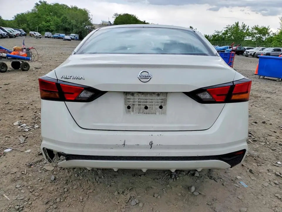 2021 NISSAN ALTIMA S  