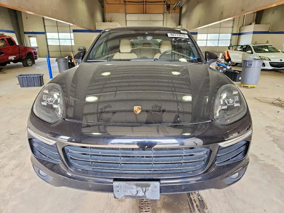 2016 PORSCHE CAYENNE   