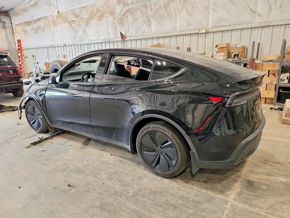 2026 TESLA MODEL Y   
