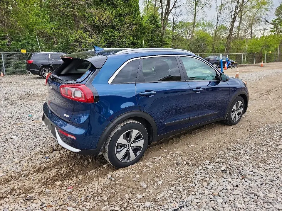 2017 KIA NIRO EX  