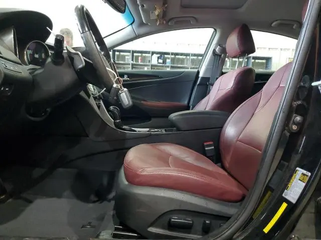 2011 HYUNDAI SONATA SE  