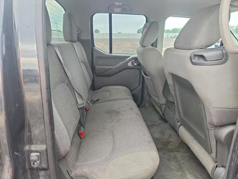 2012 NISSAN FRONTIER S  
