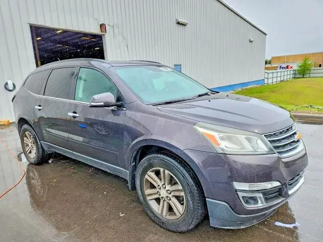 2017 CHEVROLET TRAVERSE LT  