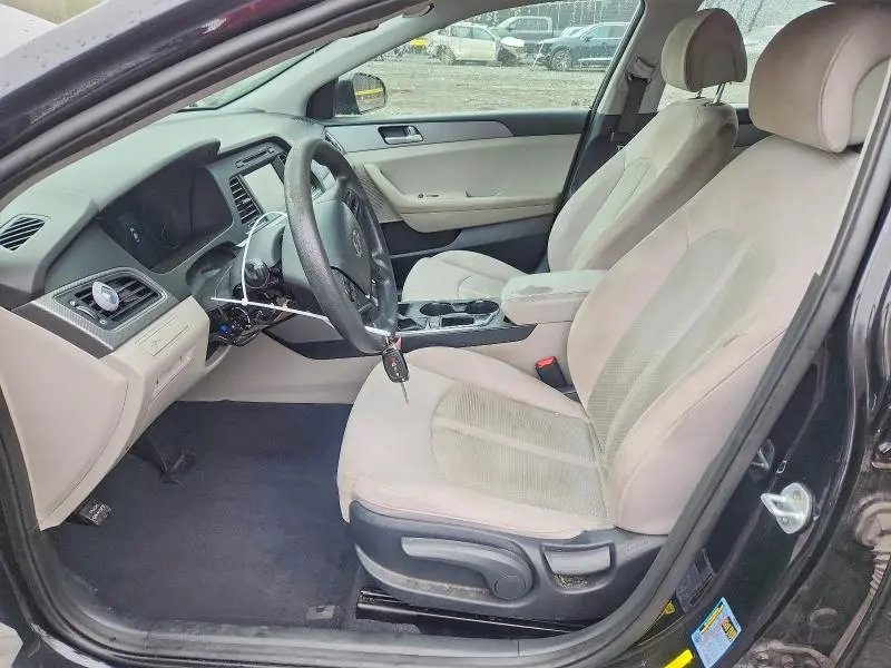 2017 HYUNDAI SONATA SE  