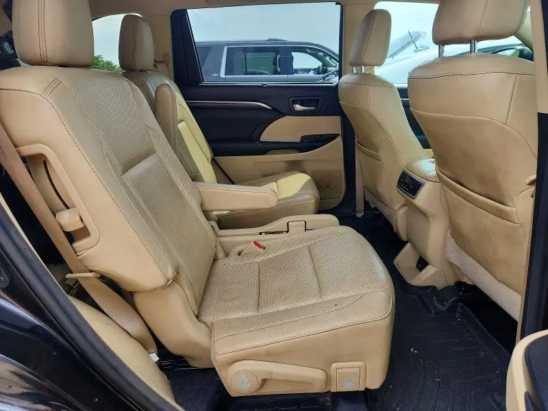 2015 TOYOTA HIGHLANDER LIMITED  