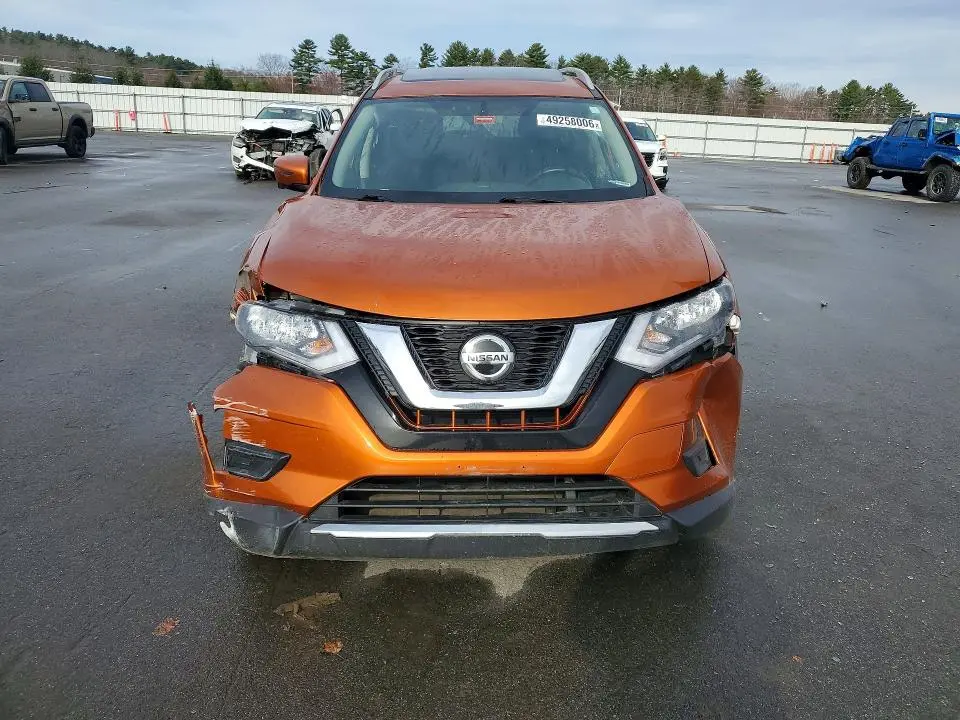 2018 NISSAN ROGUE SV  