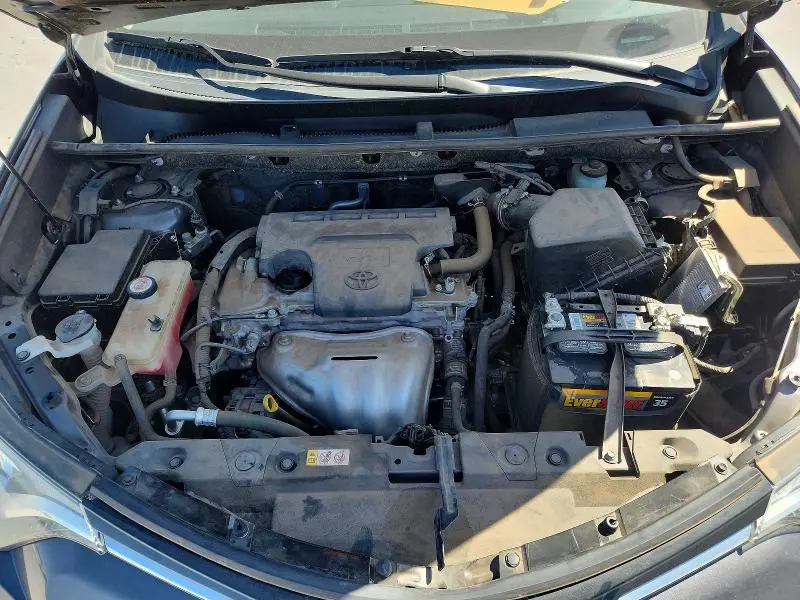 2018 TOYOTA RAV4 XLE  