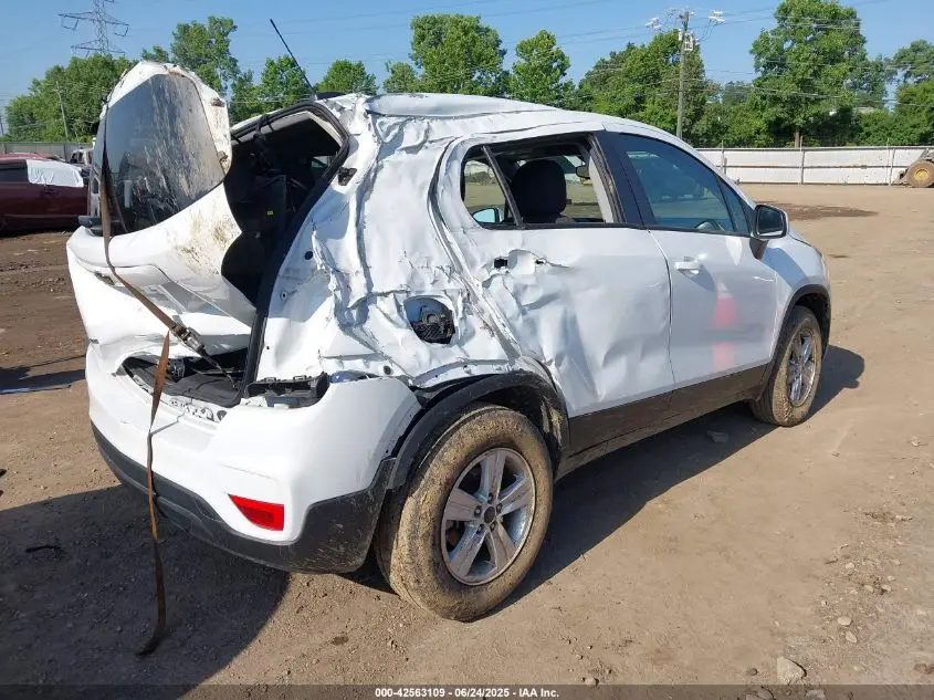 2022 CHEVROLET TRAX AWD LS