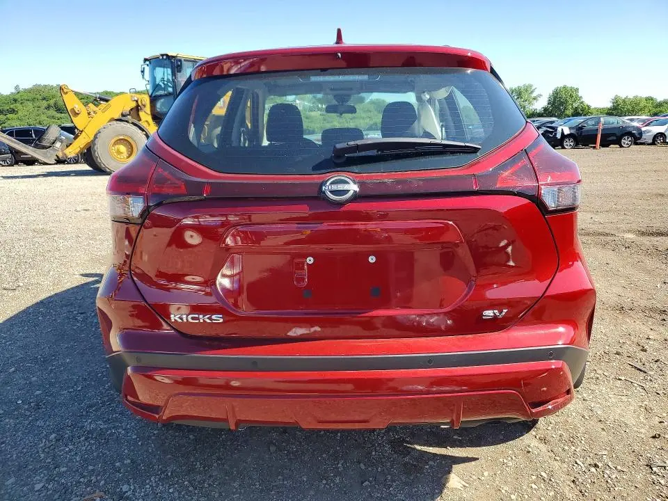 2022 NISSAN KICKS SV  
