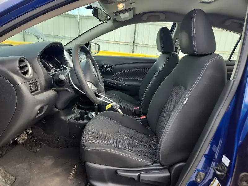 2018 NISSAN VERSA SV  