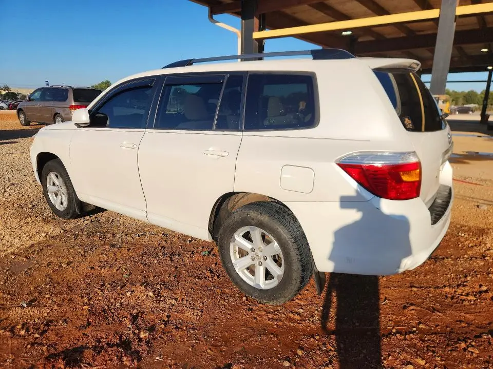 2010 TOYOTA HIGHLANDER BASE  