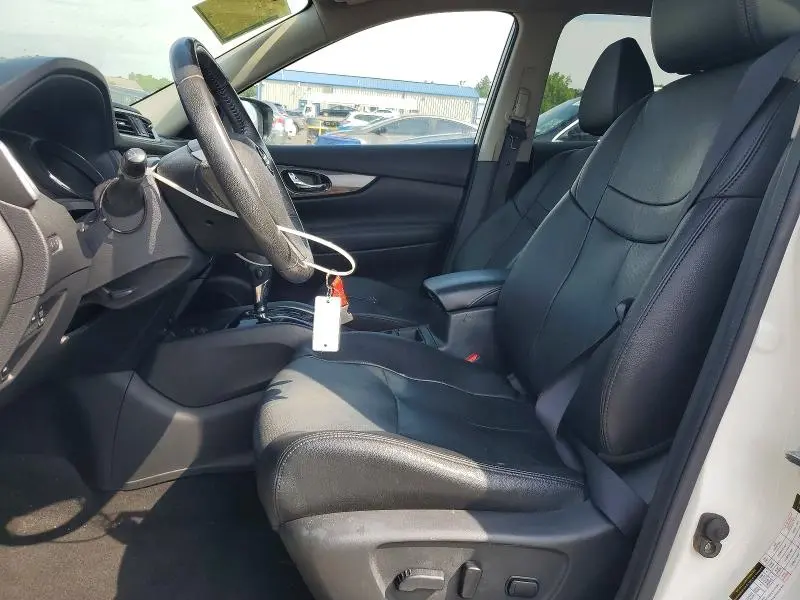 2016 NISSAN ROGUE SL  