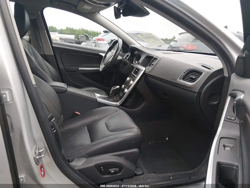 2015 VOLVO S60 T5 PLATINUM