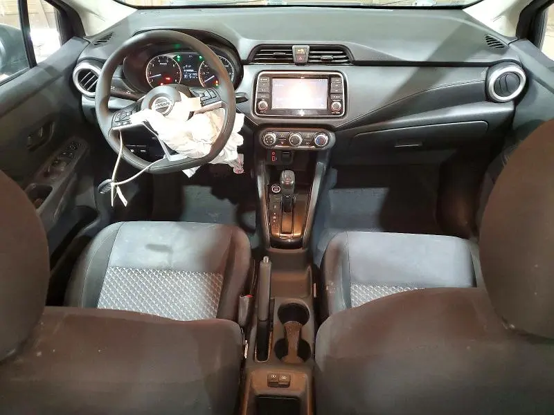 2021 NISSAN VERSA S  