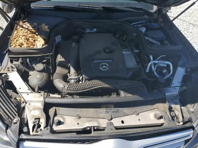 2016 MERCEDES-BENZ GLC 300  