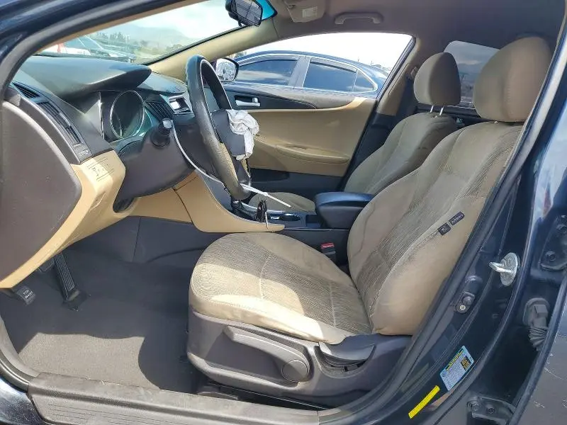 2012 HYUNDAI SONATA GLS  