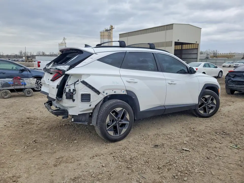 2026 HYUNDAI TUCSON SEL  