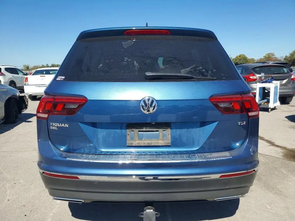 2018 VOLKSWAGEN TIGUAN SE  