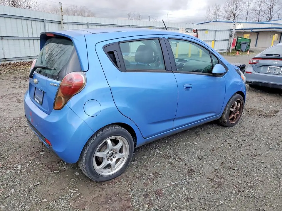 2013 CHEVROLET SPARK 1LT  