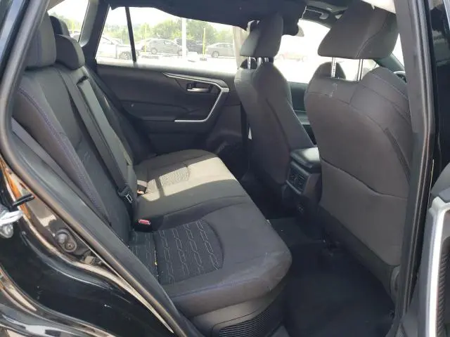 2024 TOYOTA RAV4 SE  
