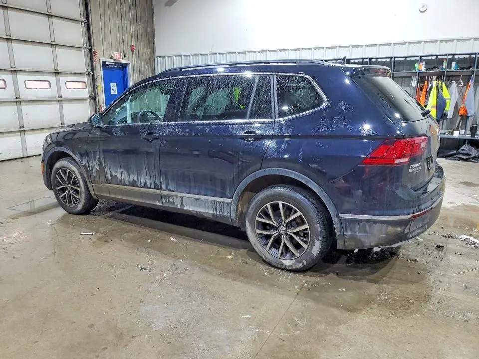 2021 VOLKSWAGEN TIGUAN SE  