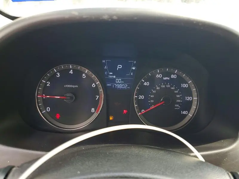 2013 HYUNDAI ACCENT GS  