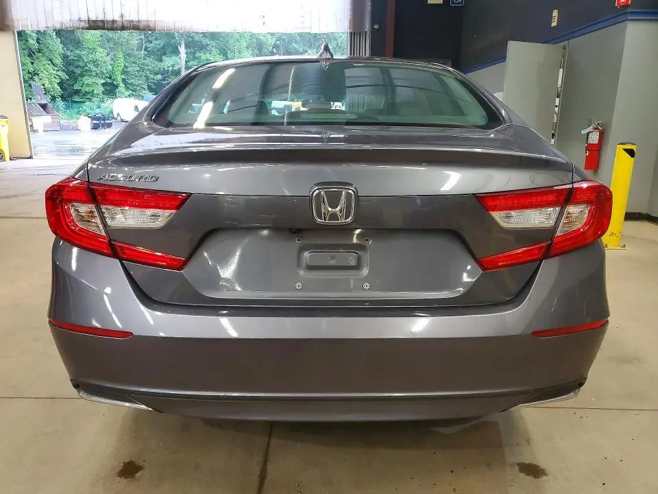 2022 HONDA ACCORD LX  