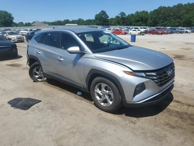 2022 HYUNDAI TUCSON SE  