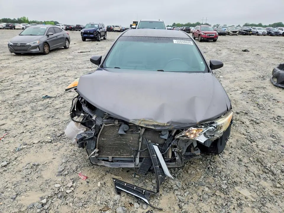 2014 TOYOTA CAMRY LE  