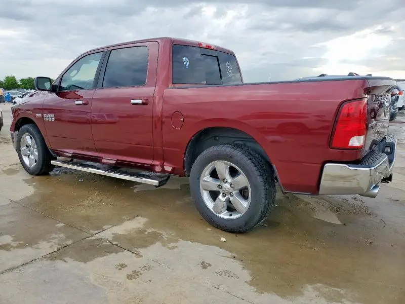 2016 RAM 1500 SLT  