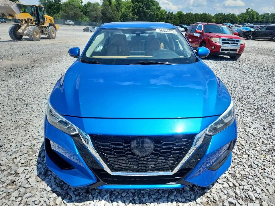 2022 NISSAN SENTRA SV  