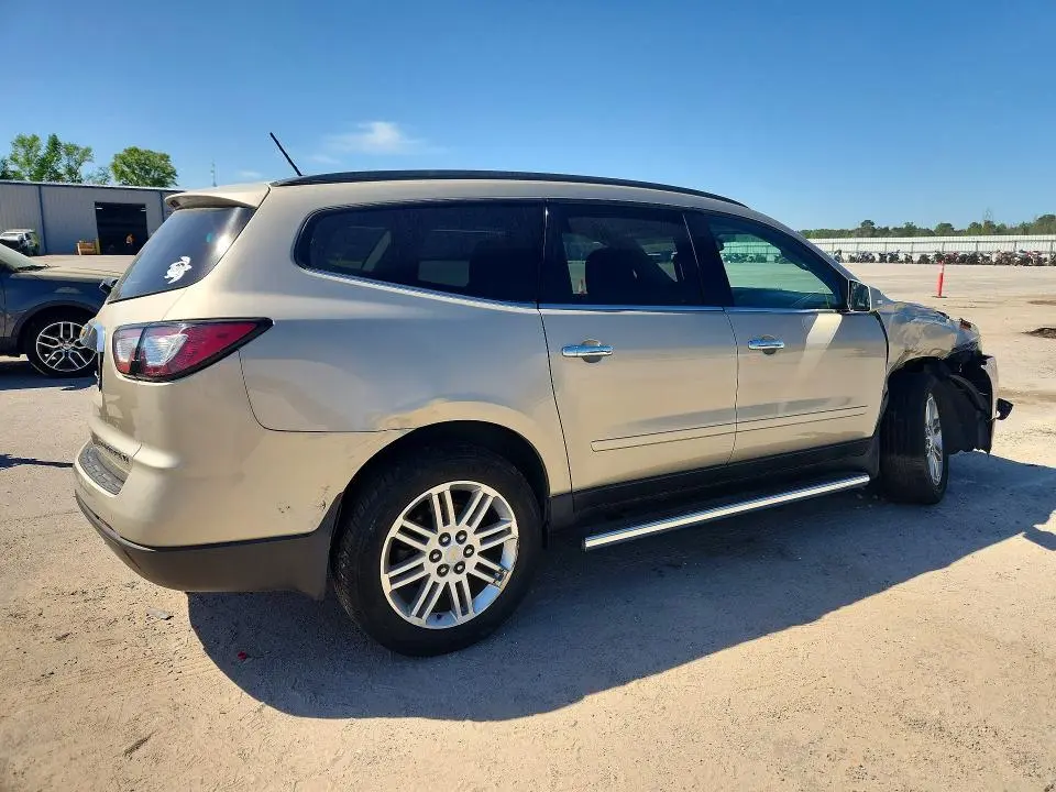 2015 CHEVROLET TRAVERSE LT  