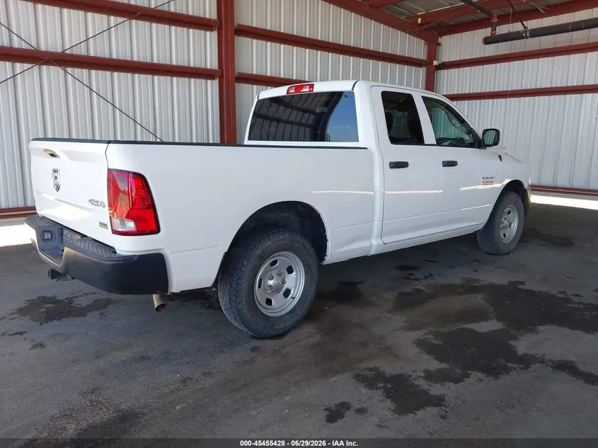 2017 RAM 1500 TRADESMAN  4X4 6'4 BOX