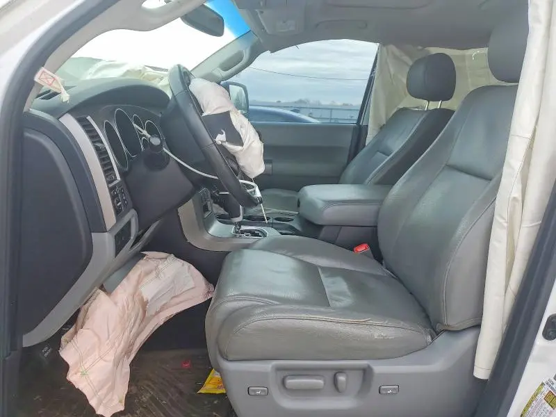 2013 TOYOTA SEQUOIA LIMITED  