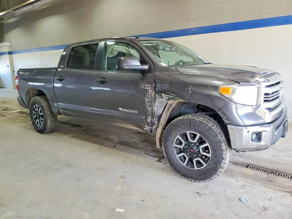 2016 TOYOTA TUNDRA SR5  