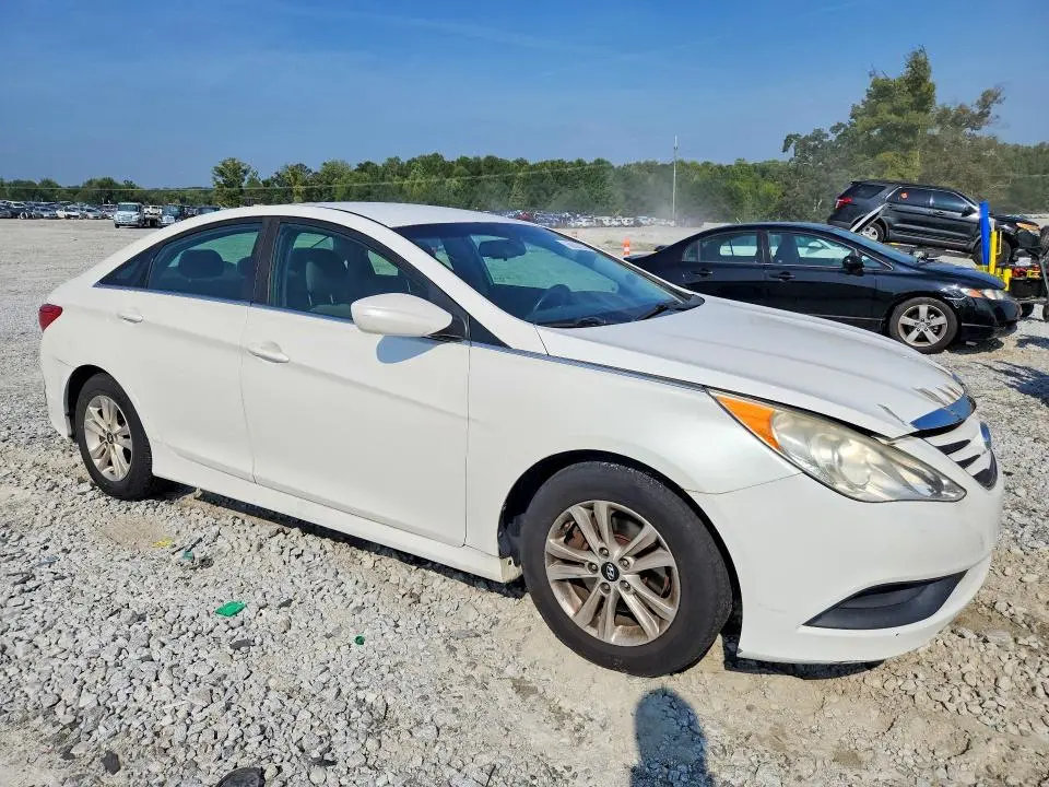 2014 HYUNDAI SONATA GLS  