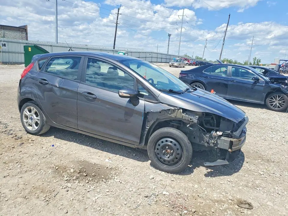 2015 FORD FIESTA SE  