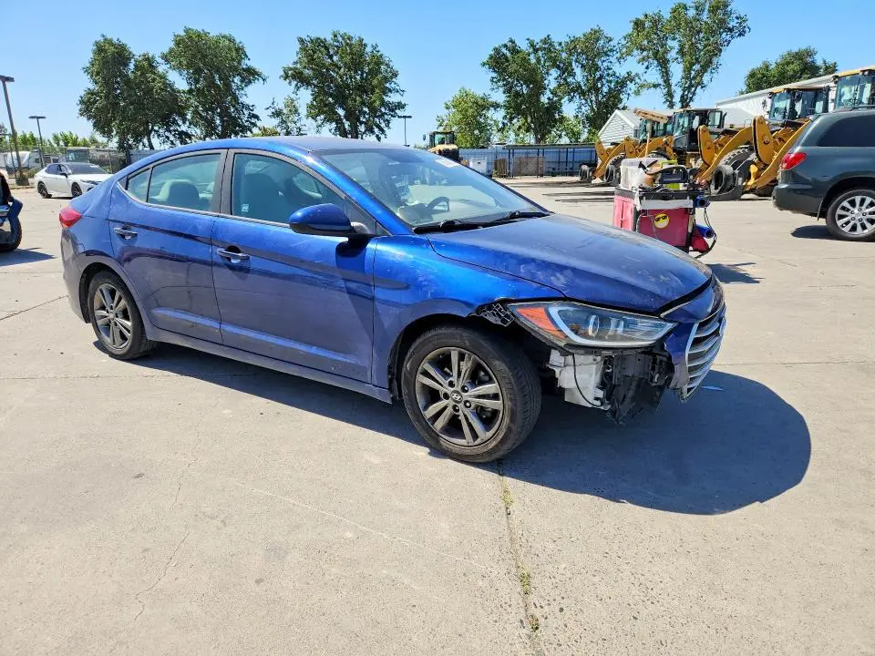 2017 HYUNDAI ELANTRA SE  