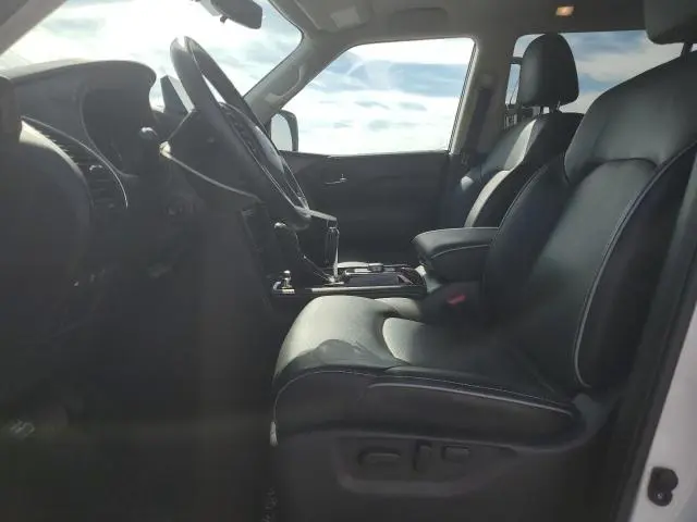 2023 INFINITI QX80 LUXE  