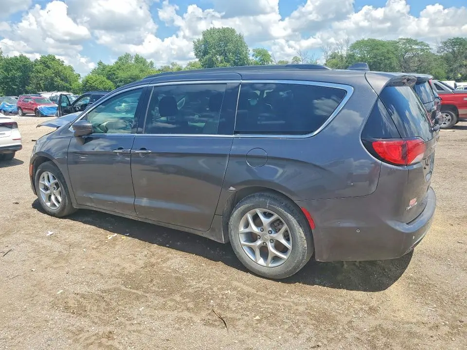 2019 CHRYSLER PACIFICA   