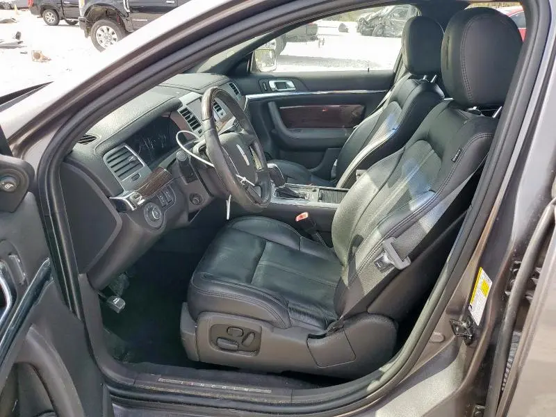 2011 LINCOLN MKS   