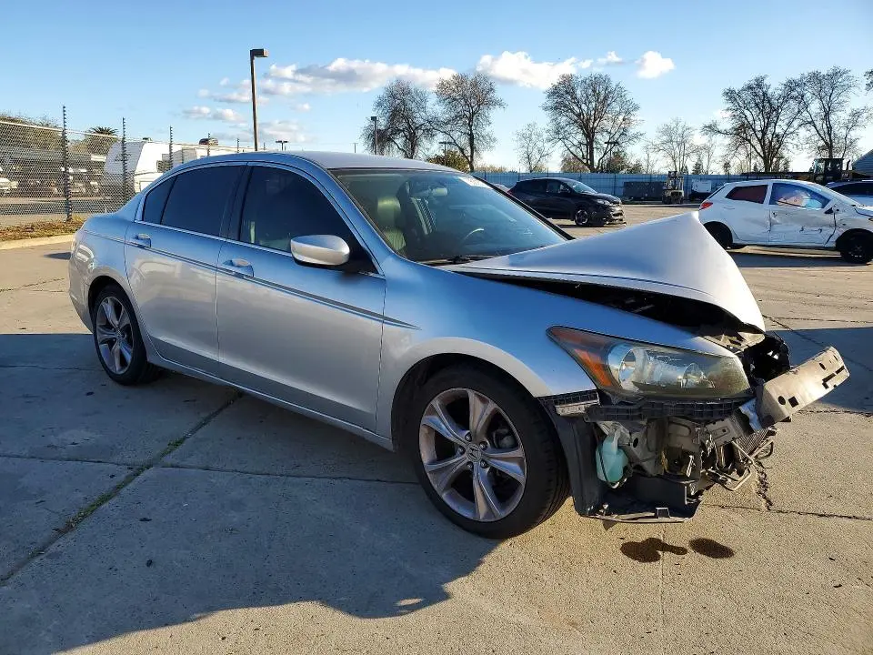 2011 HONDA ACCORD SE  