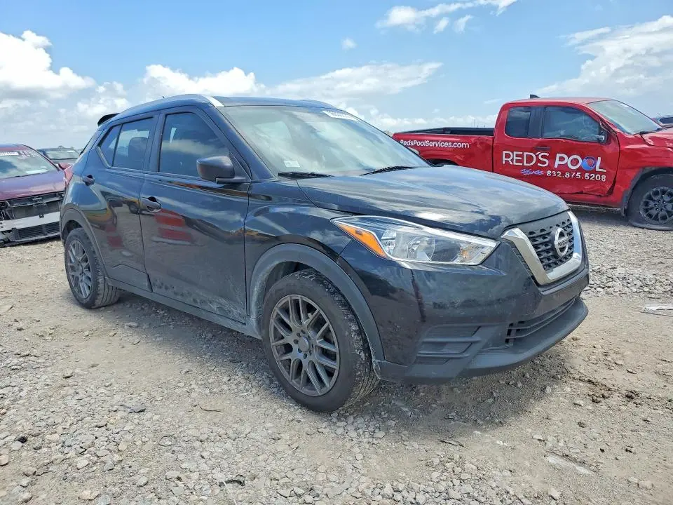 2019 NISSAN KICKS S  