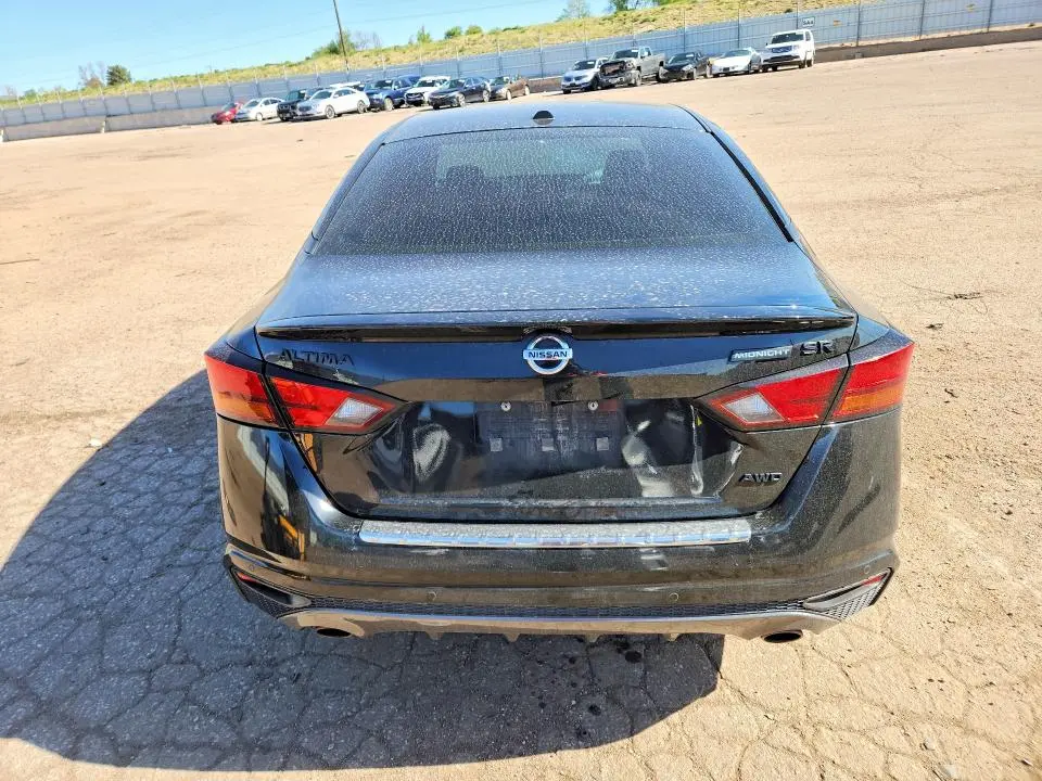 2022 NISSAN ALTIMA SR  