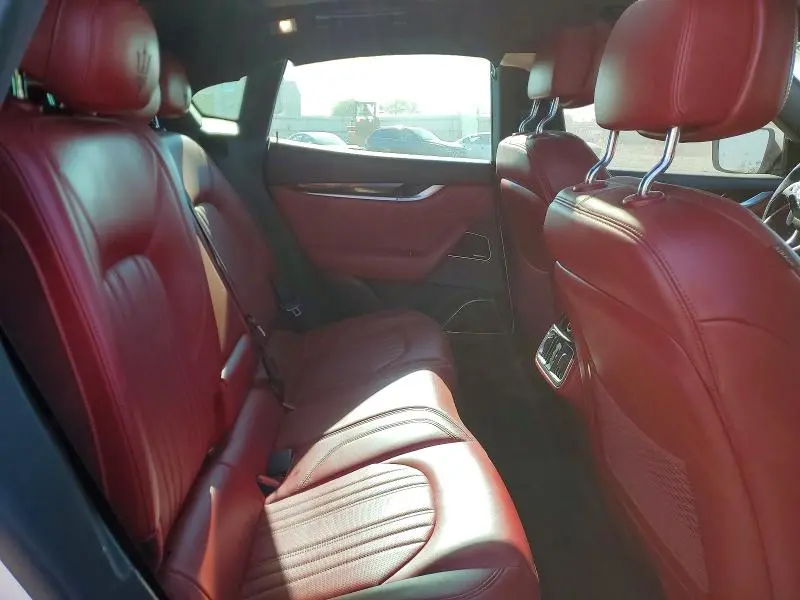 2018 MASERATI LEVANTE S SPORT  