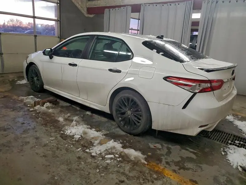 2020 TOYOTA CAMRY SE NIGHTSHADE  