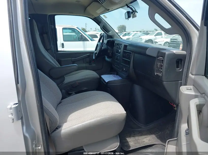 2017 CHEVROLET EXPRESS 3500 LT