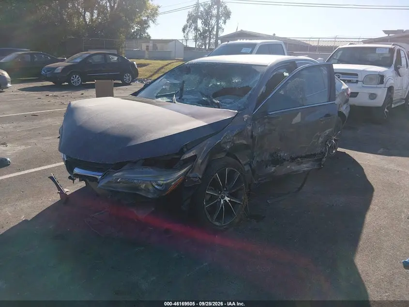 2017 TOYOTA CAMRY XSE