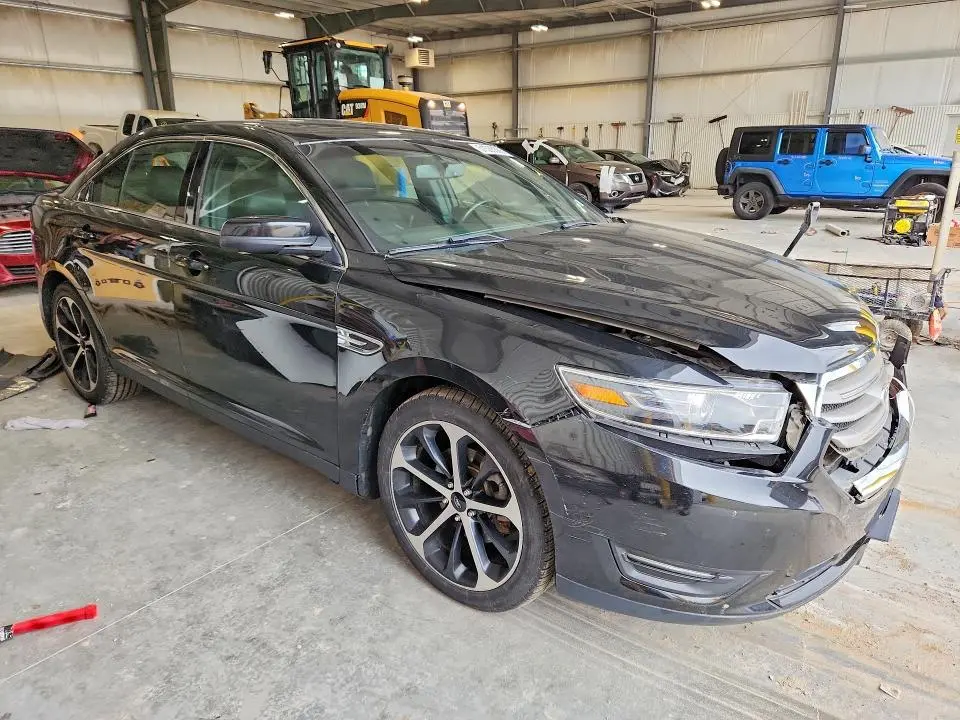 2015 FORD TAURUS SEL  
